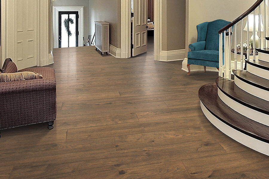 LAMINATED WOODEN FLOOR