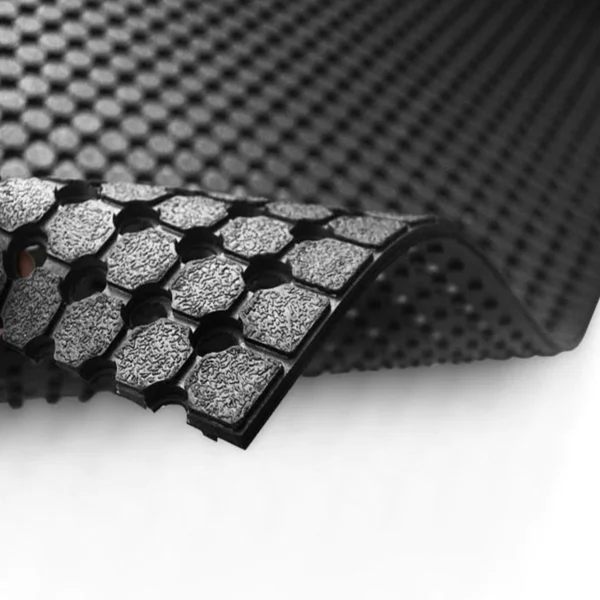 Anti-slip Rubber Runner for Wet Areas - Poolrunner - Cut to Size